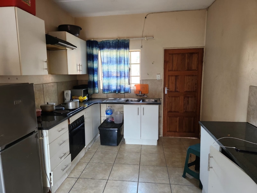 2 Bedroom Property for Sale in Rustenburg Central North West